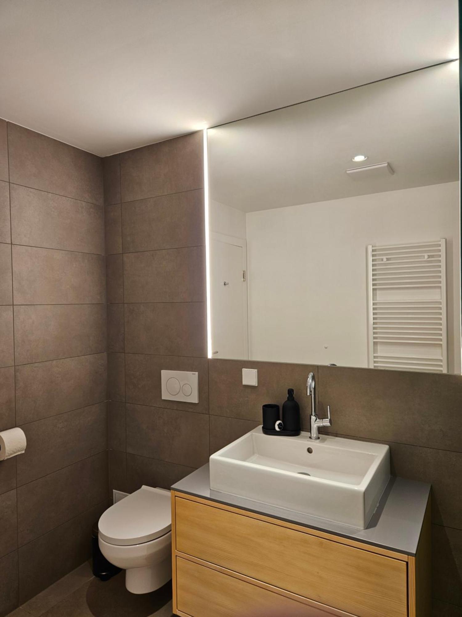 Hideaway An Der Weinstrasse - Pool & Sauna - Apartments Anderlage Spielfeld Habitación foto